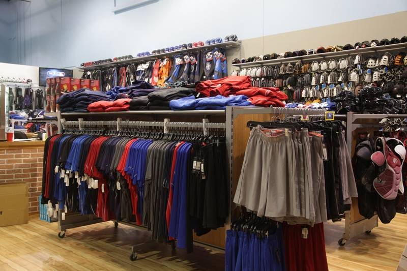 Poteau de centre pour gondole - Gondole HD encoches 1" - 2"cc - Mobico Canada