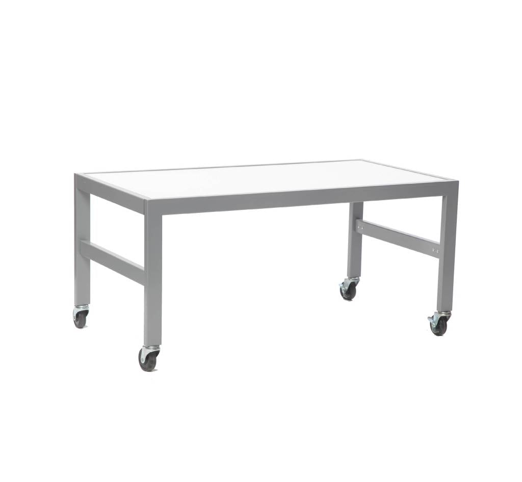 Petite table de présentation 46"x24"x21"H, dessus de mélamine blanc - Pharmacie - Mobico Canada
