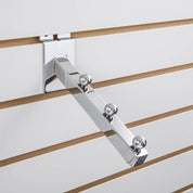 Cascade 7'' avec 3 boules tube carré 3/4" pour slatwall - Boutique de golf - Mobico Canada