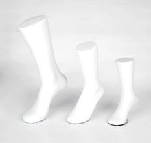 Pied enfant en plastique BLANC avec aimant, 9"H - Pied, main, jambe & fessier - Mobico Canada