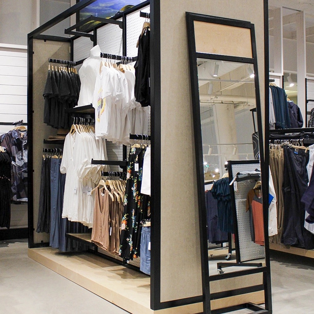 amenagement-commercial-boutique-de-sport-lacordee_3.webp