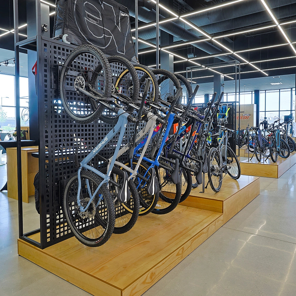 amenagement-commercial-boutique-sport-Quilicot_3.webp