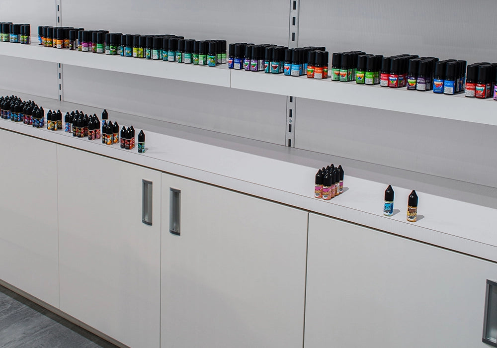 etude-de-cas-cabinets-sur-mesure-commerical-xo-vape-st-amable_2.webp