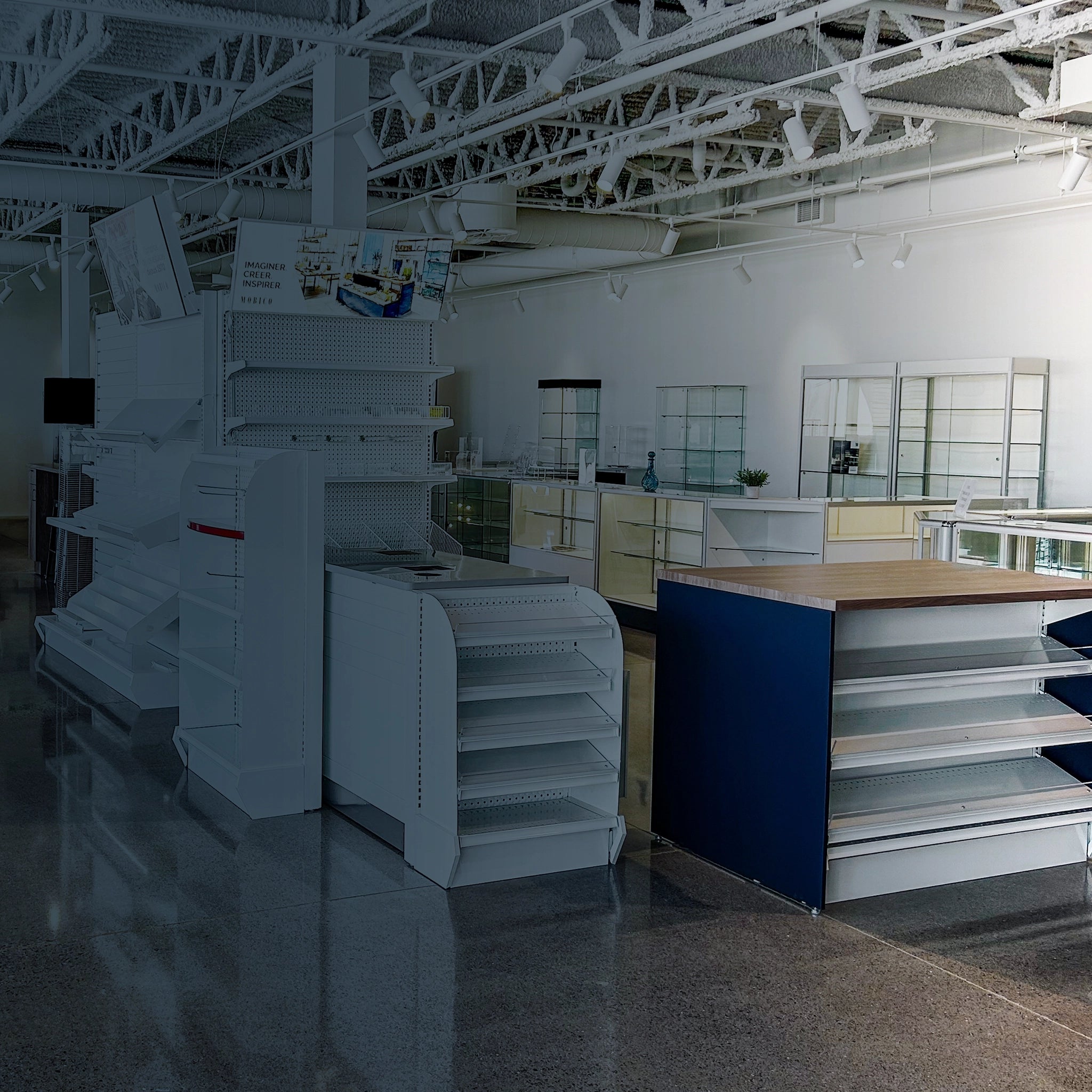 photo-showroom-accueil-site-web-new.webp