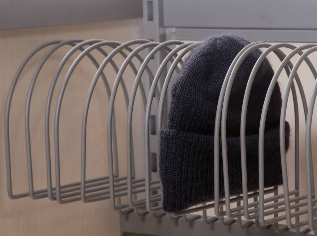 Support 24" pour 24 tuques - Présentoirs d'accessoires mode - Mobico Canada